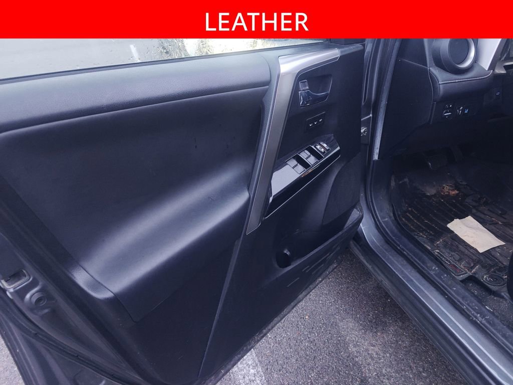 Used 2016 Toyota RAV4 Limited image 5