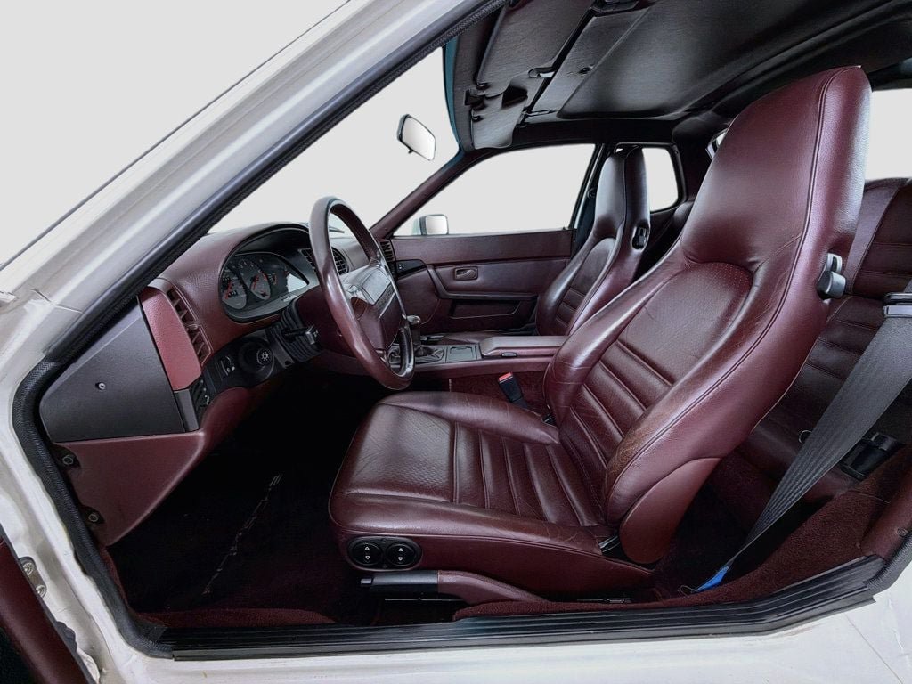 Used 1988 Porsche 944 Turbo RWD image 5