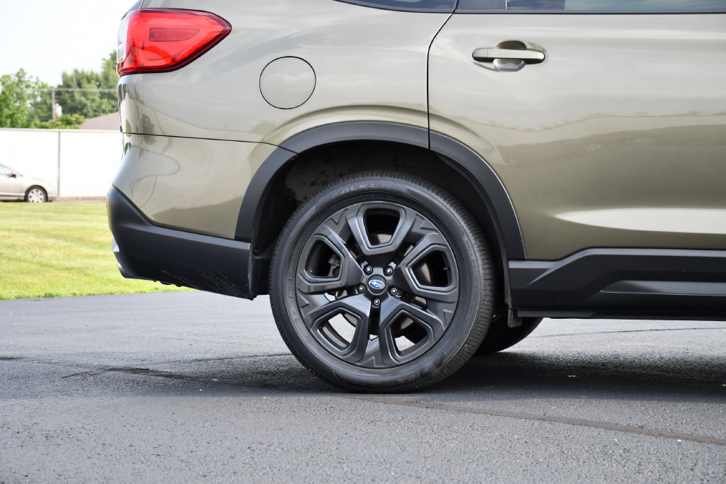 Used 2024 Subaru Ascent Onyx Edition AWD/4WD image 10