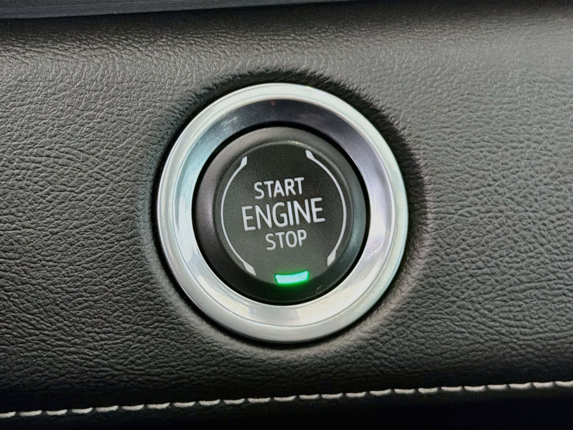 Used 2021 Cadillac Escalade Sport RWD image 36