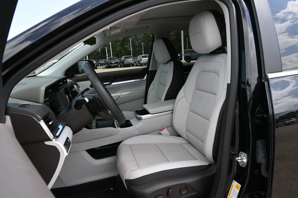 Used 2026 GMC Terrain Denali w/ LPO, Floor Liner Package AWD/4WD image 16