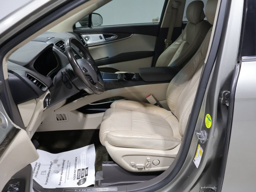 Used 2016 Lincoln MKX Reserve w/ Luxury Package AWD/4WD image 10