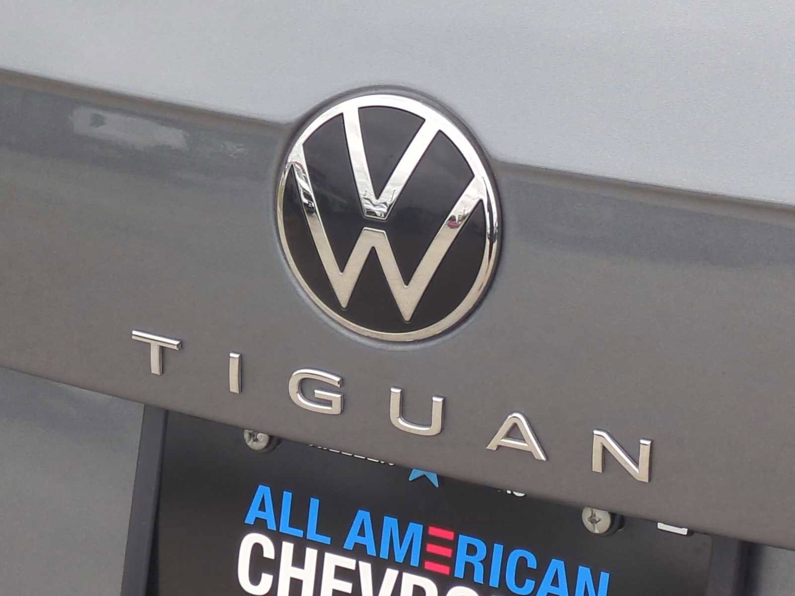 Used 2024 Volkswagen Tiguan SE image 31