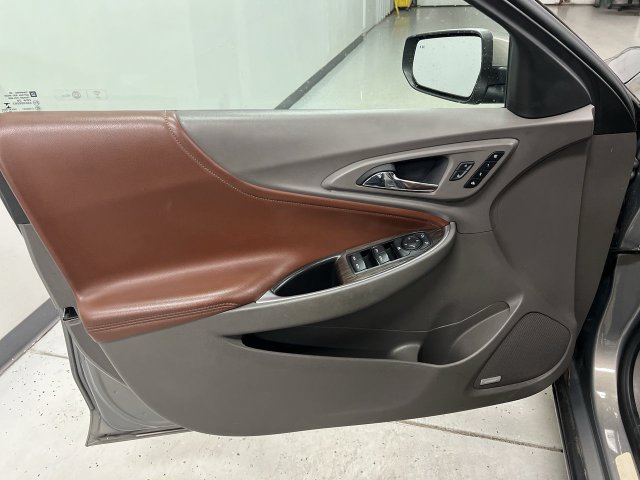 Used 2017 Chevrolet Malibu Premier w/ Premier Sun and Wheel Package FWD image 23