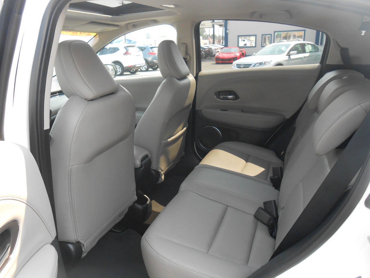 Used 2020 Honda HR-V EX-L image 11