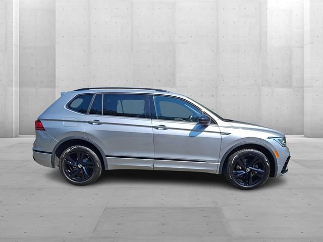 Certified 2024 Volkswagen Tiguan SE R-Line AWD/4WD image 7