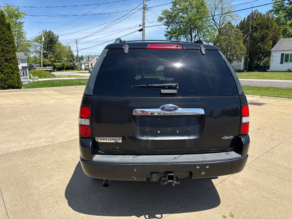 Used 2010 Ford Explorer XLT AWD/4WD image 7