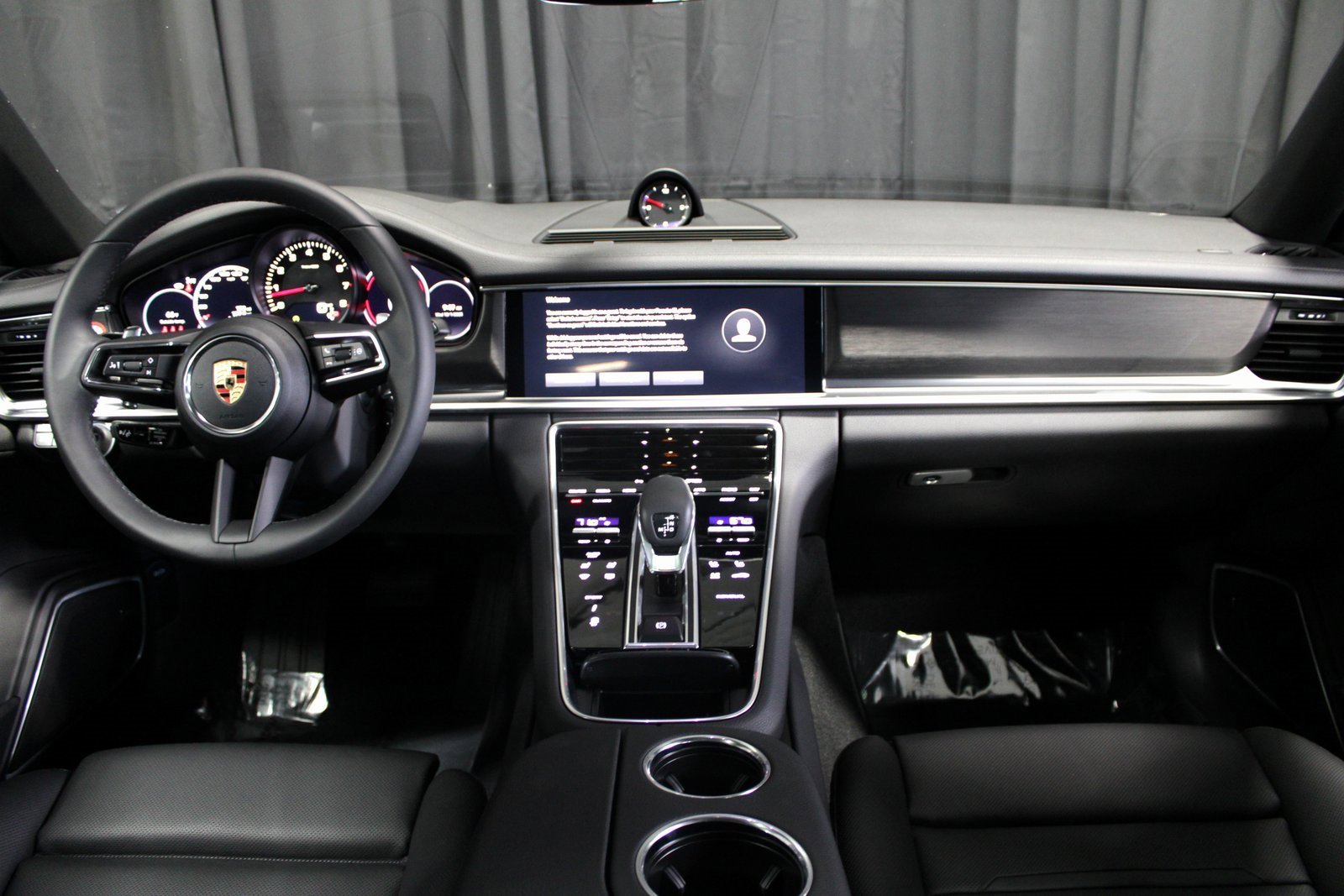 Certified 2023 Porsche Panamera 4 Platinum Edition w/ Assistance Package image 24