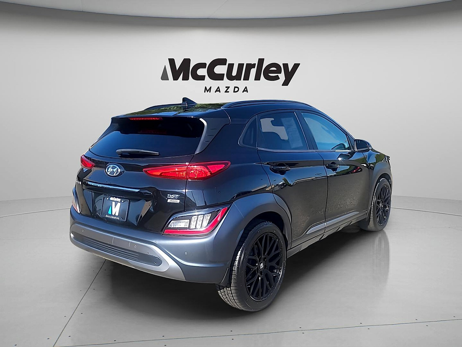 Used 2022 Hyundai Kona Limited w/ Cargo Package AWD/4WD image 7