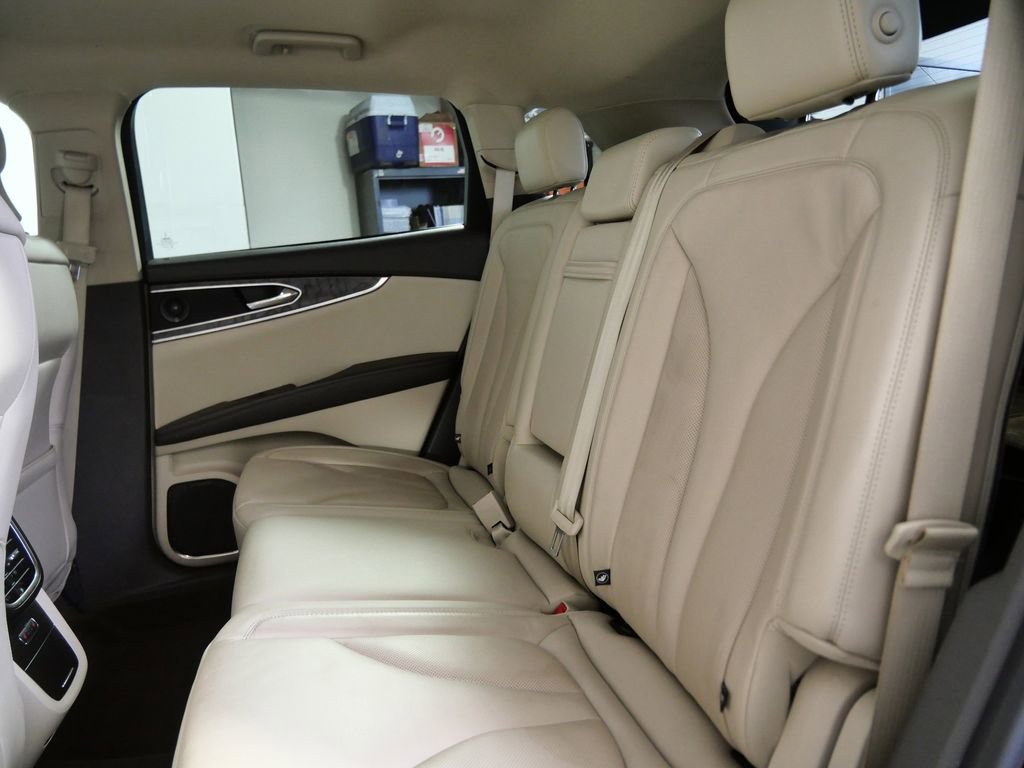 Certified 2019 Lincoln Nautilus Select image 16