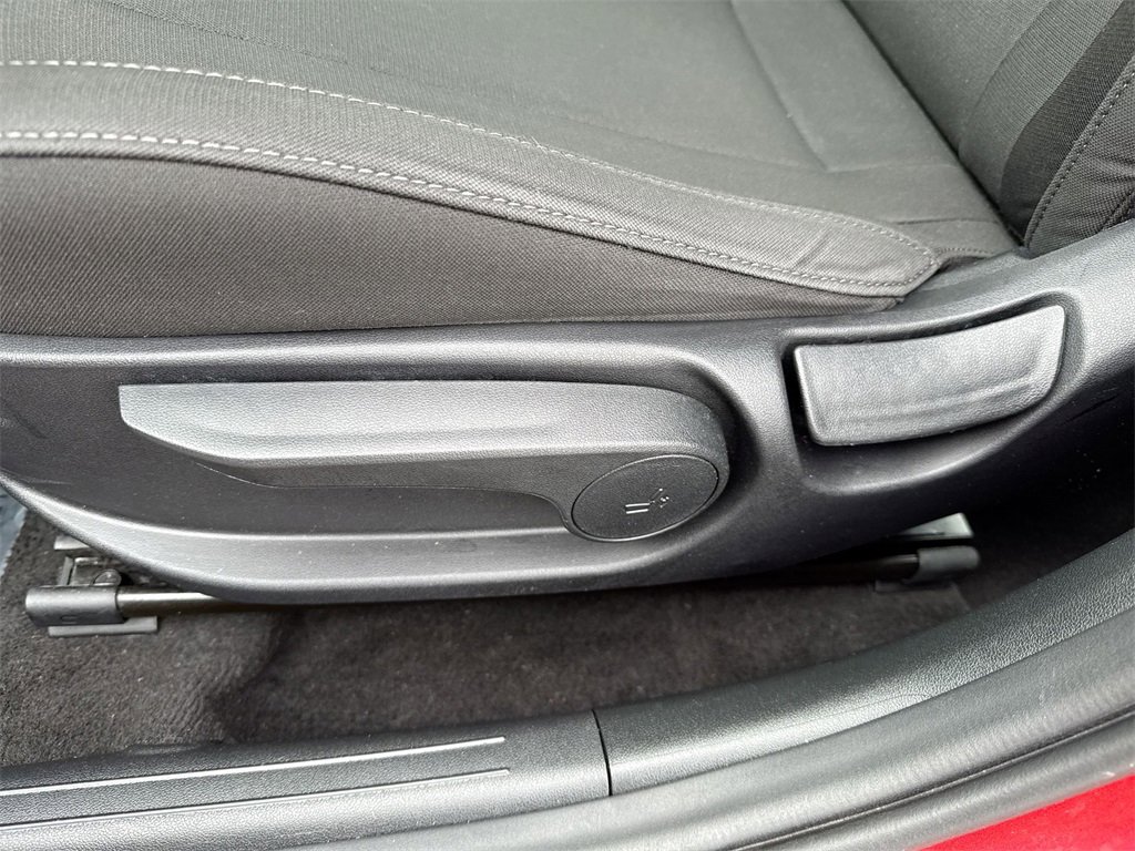 Used 2023 Hyundai Elantra SEL w/ Convenience Package image 14