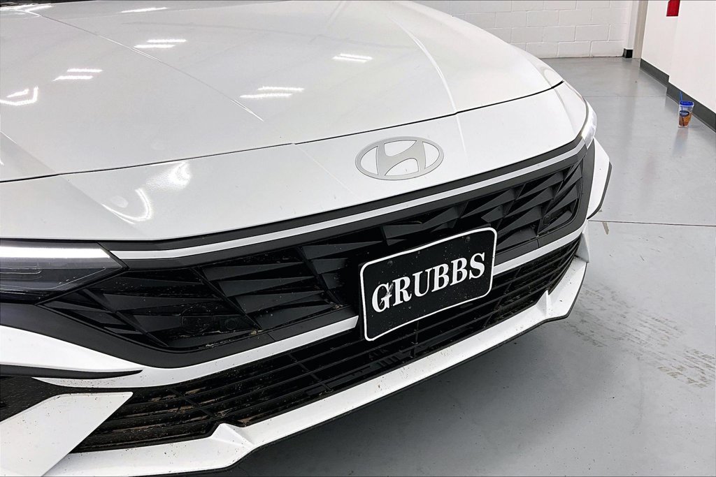 New 2026 Hyundai Elantra Sport FWD image 26
