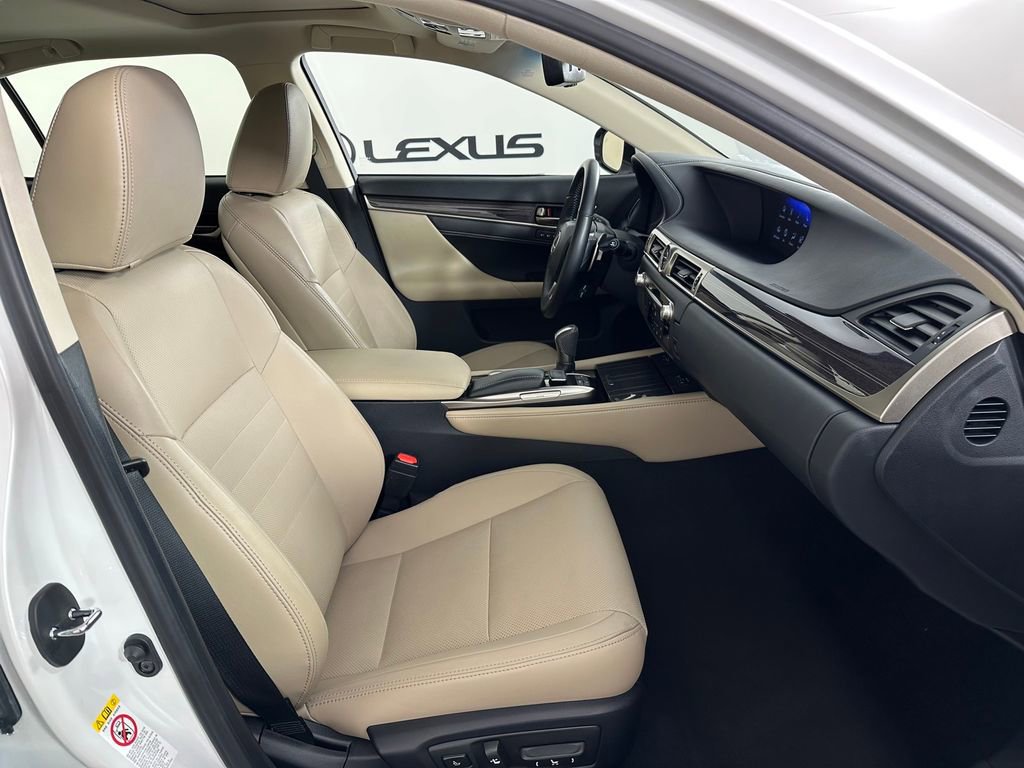 Used 2018 Lexus GS 350 AWD w/ Premium Package image 21