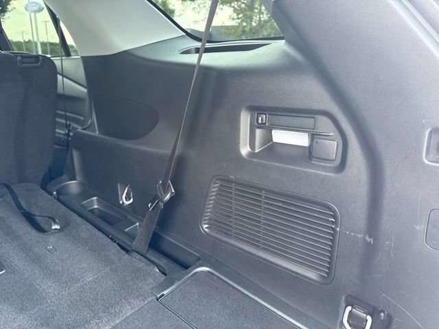 Used 2023 Ford Explorer XLT w/ Equipment Group 202A AWD/4WD image 47