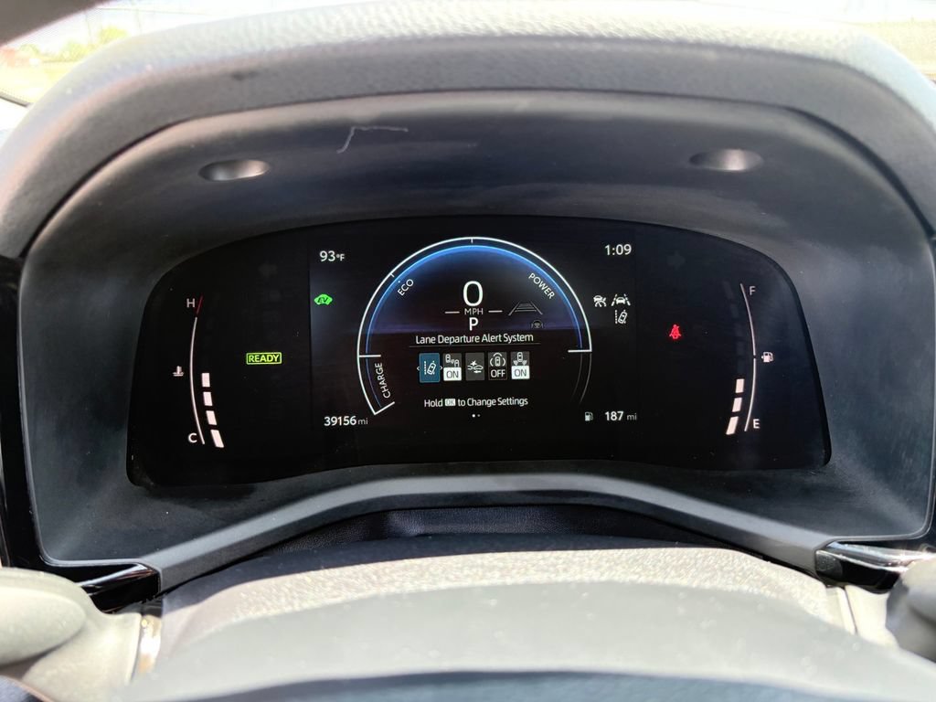 Used 2025 Toyota Camry LE FWD image 24