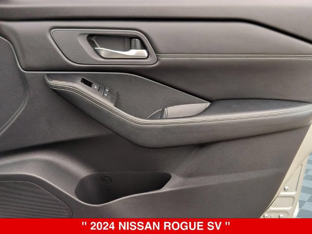 Certified 2024 Nissan Rogue SV w/ SV Premium Package AWD/4WD image 38