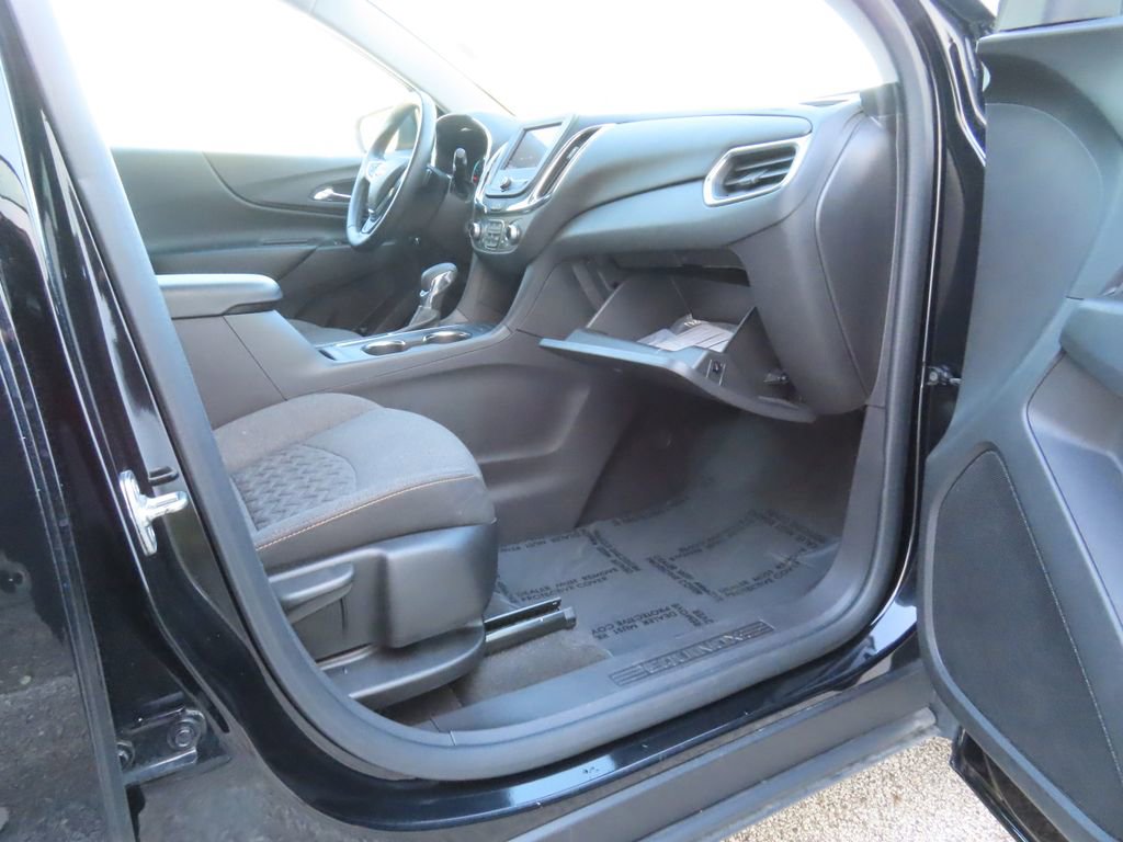 Used 2024 Chevrolet Equinox LT image 35