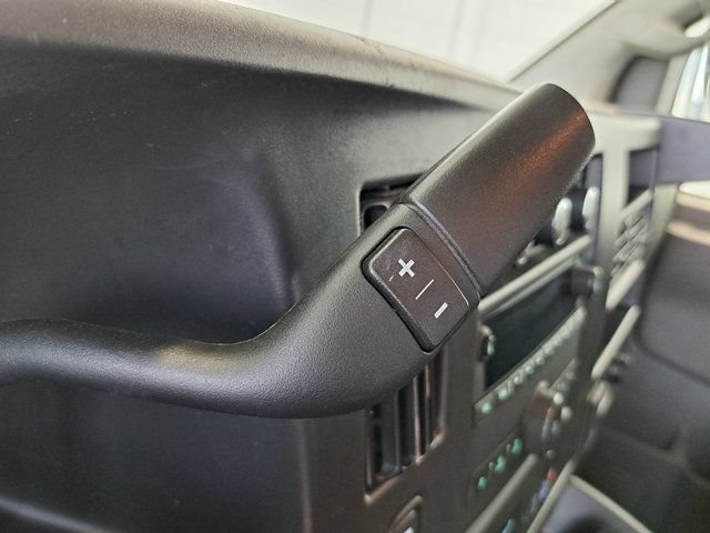 Used 2025 Chevrolet Express 2500 w/ Driver Convenience Package RWD image 15