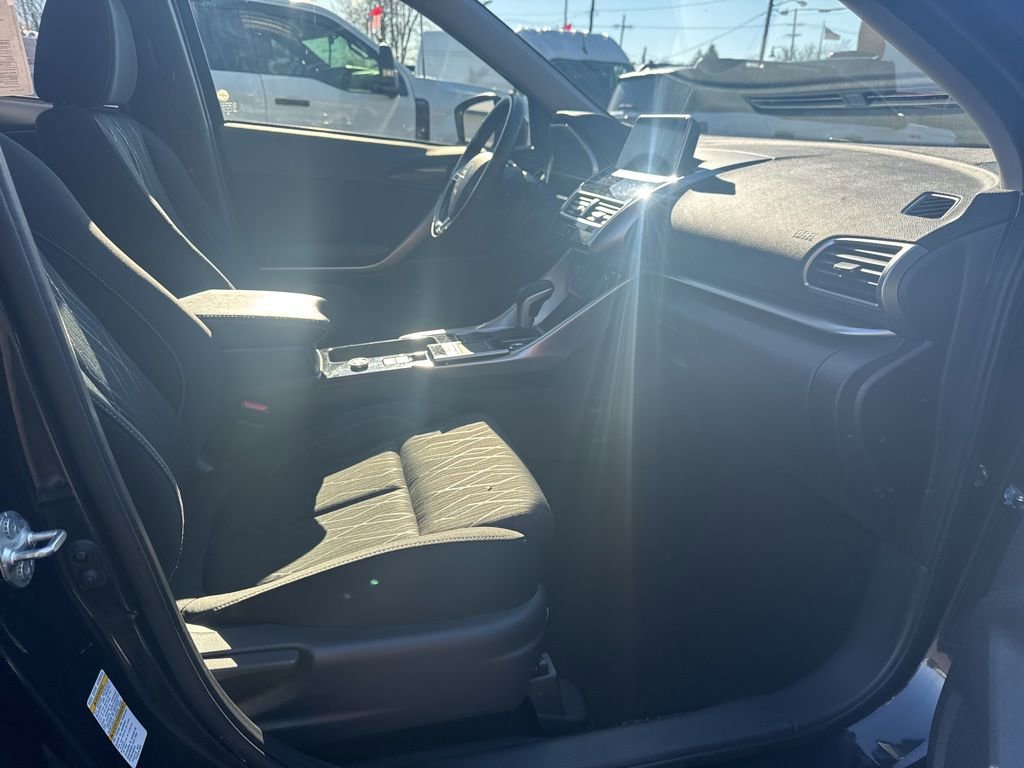 Used 2020 Mitsubishi Eclipse Cross SE image 34