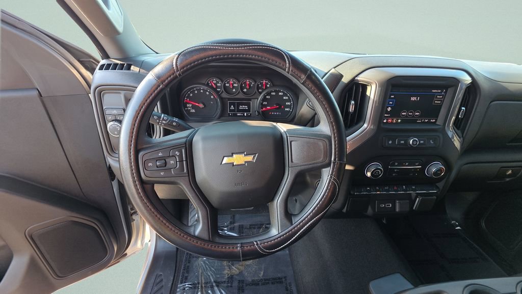 Used 2022 Chevrolet Silverado 1500 Custom w/ LPO, Dark Essentials Package image 15