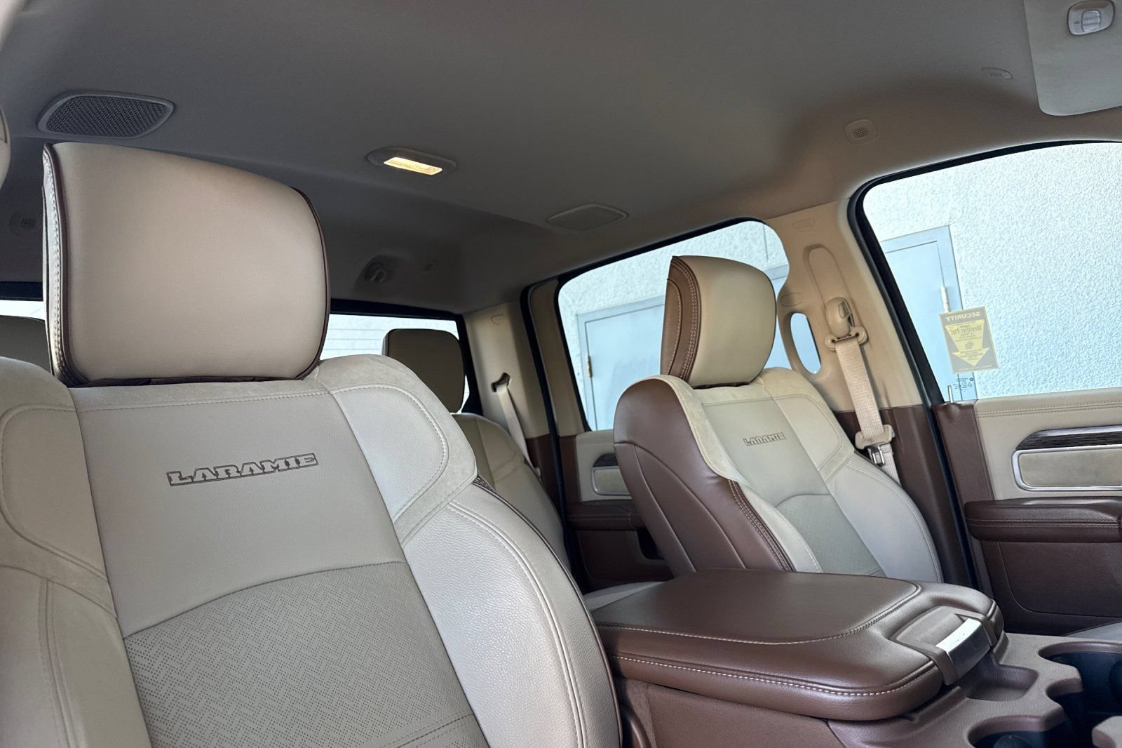 Used 2020 RAM 2500 Laramie AWD/4WD image 15