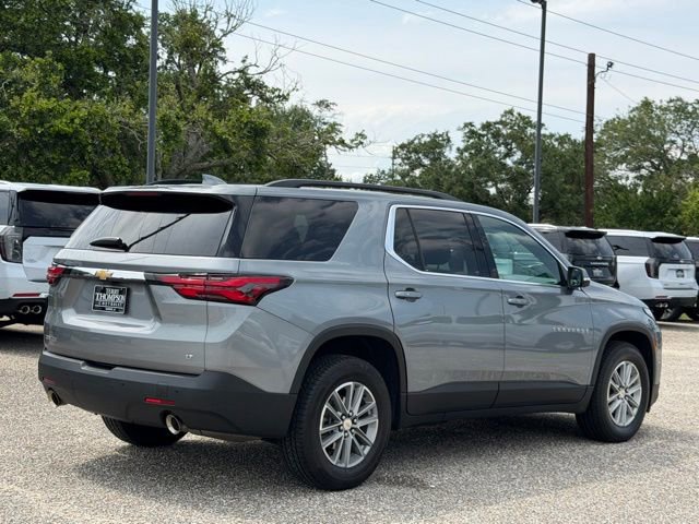 Used 2023 Chevrolet Traverse LT FWD image 5