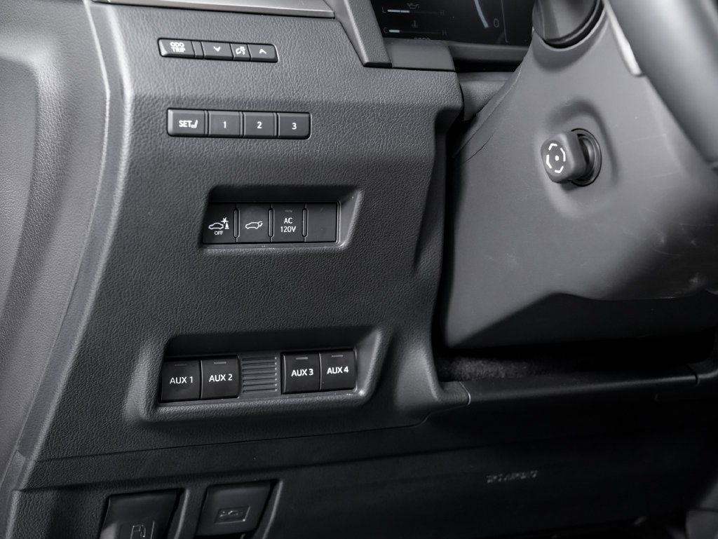 Used 2025 Lexus GX 550 AWD/4WD image 10