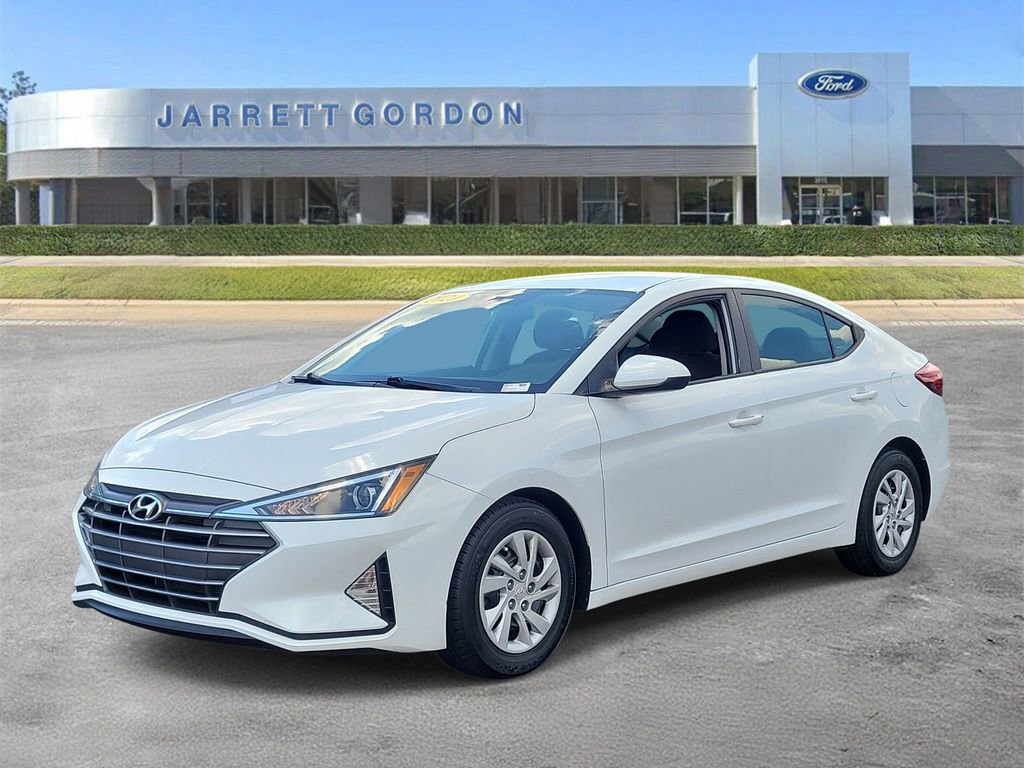 Used 2020 Hyundai Elantra SE w/ Cargo Package (C1) FWD image 2