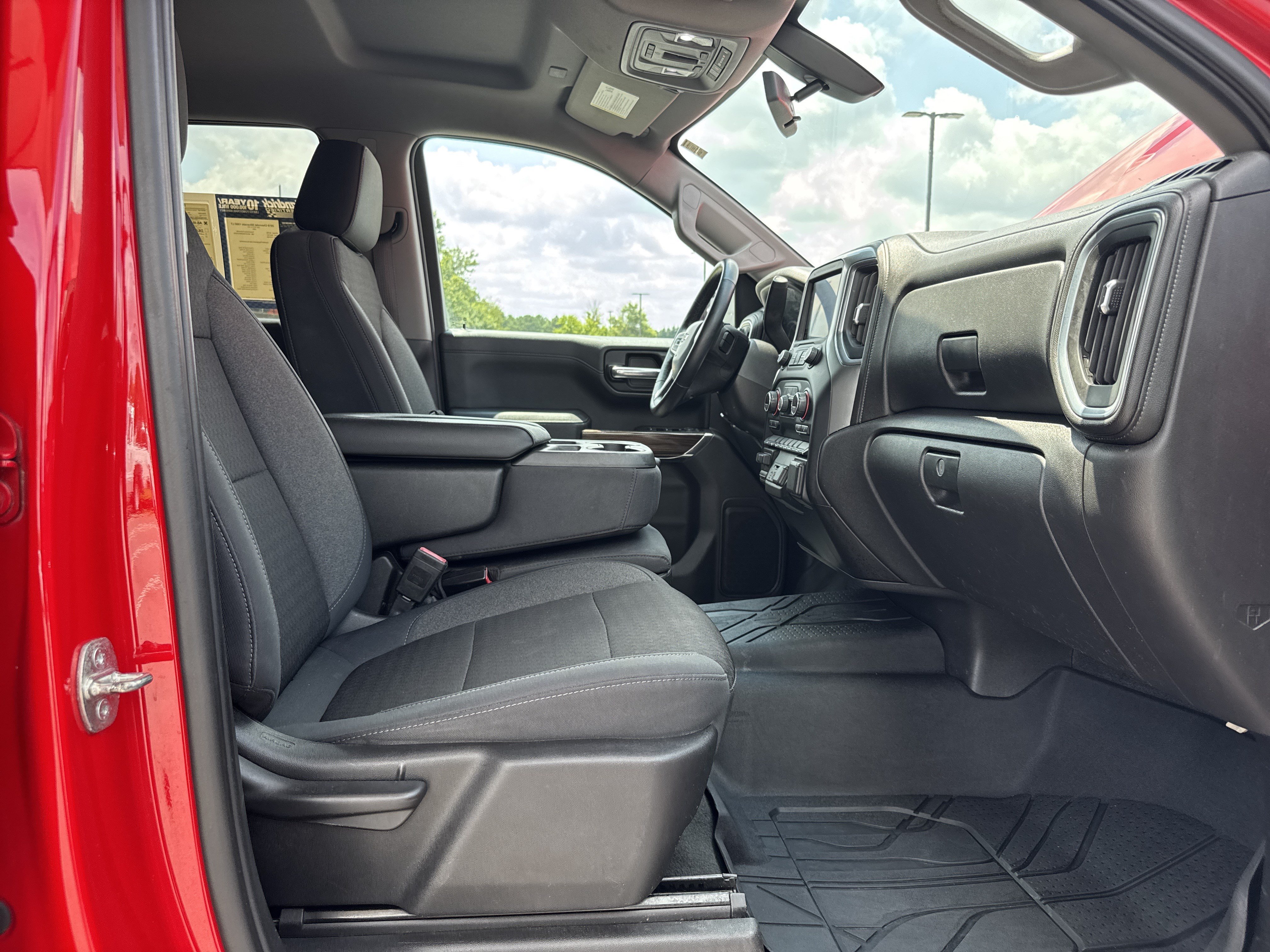 Used 2019 Chevrolet Silverado 1500 LT w/ All-Star Edition AWD/4WD image 30