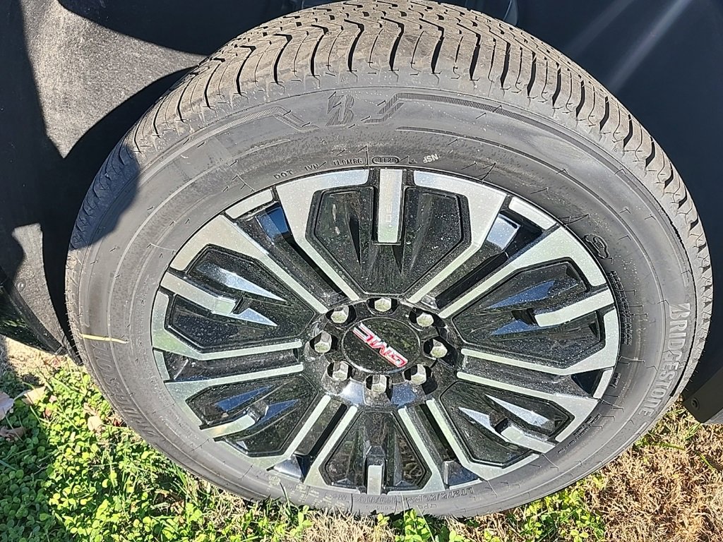 New 2026 GMC Sierra EV Denali image 9