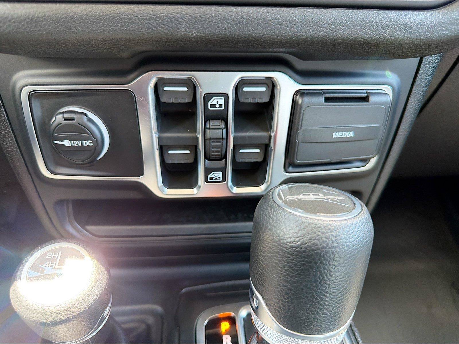 New 2026 Jeep Gladiator Sport AWD/4WD image 29