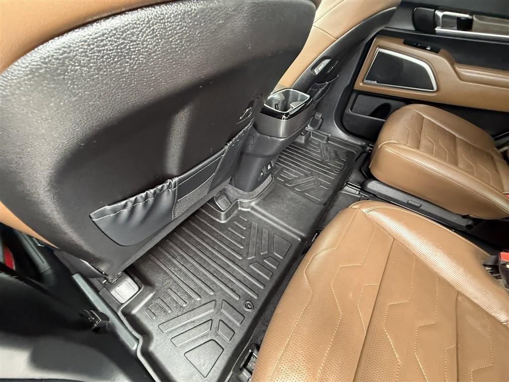 Used 2022 Kia Telluride SX w/ SX Prestige Package image 31