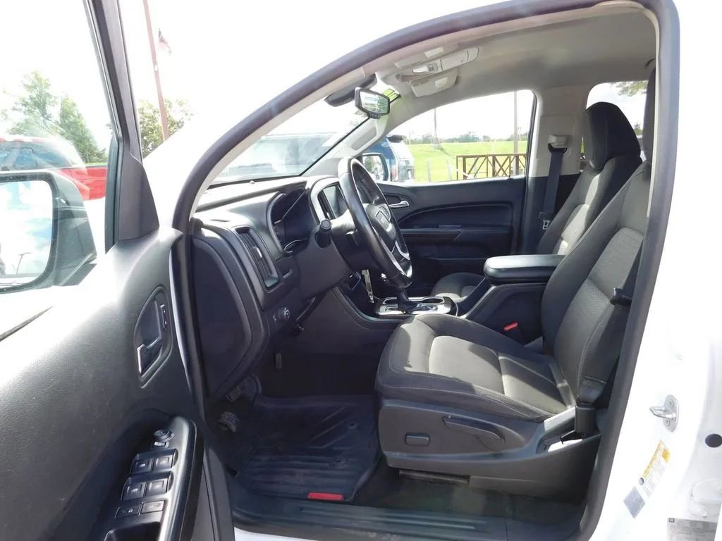 Used 2015 GMC Canyon SLE w/ SLE Convenience Package image 16