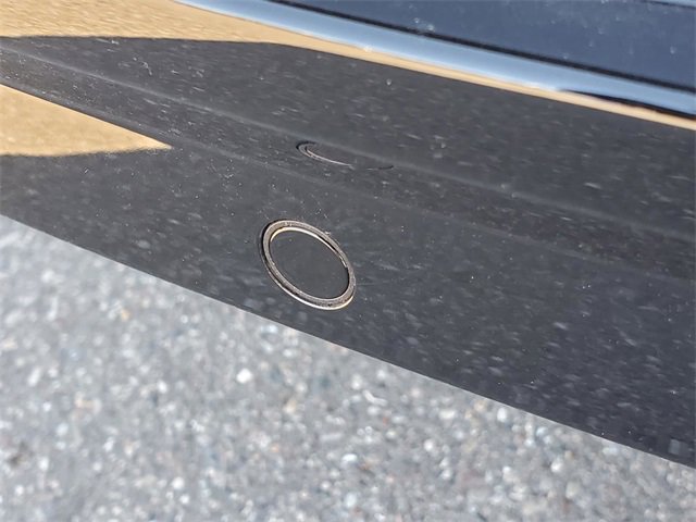 New 2025 Volvo EX90 Plus w/ Protection Package Premier image 9