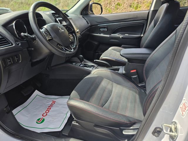 Used 2025 Mitsubishi Outlander Sport AWD image 9