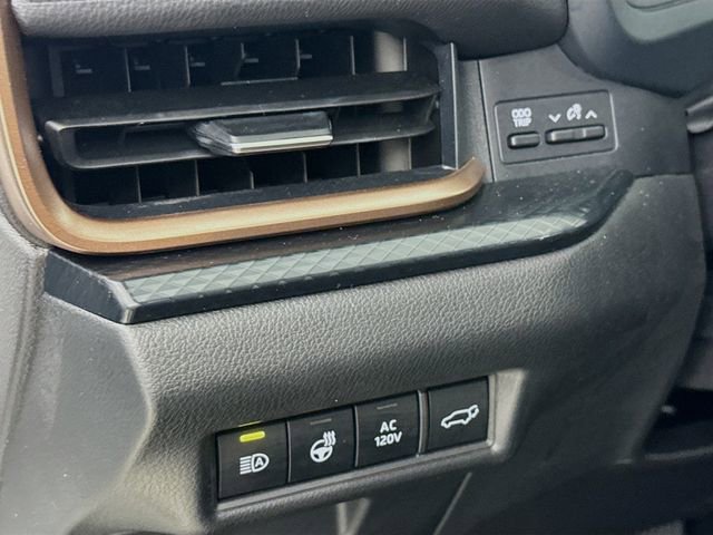 Used 2025 Toyota Grand Highlander AWD Hybrid image 12