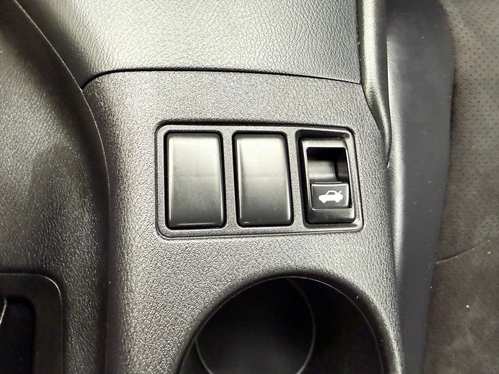 Used 2024 Nissan Z NISMO w/ Floor Mat Package RWD image 33