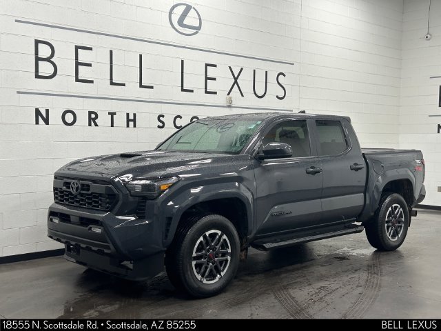 Used 2024 Toyota Tacoma TRD Sport AWD/4WD image 7