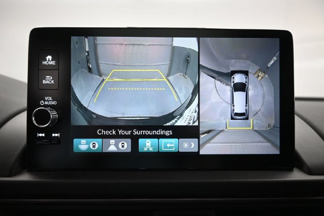 Certified 2025 Honda Pilot TrailSport image 17