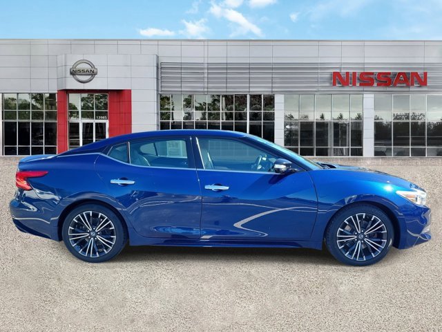 Used 2017 Nissan Maxima Platinum w/ Medallion Package image 3