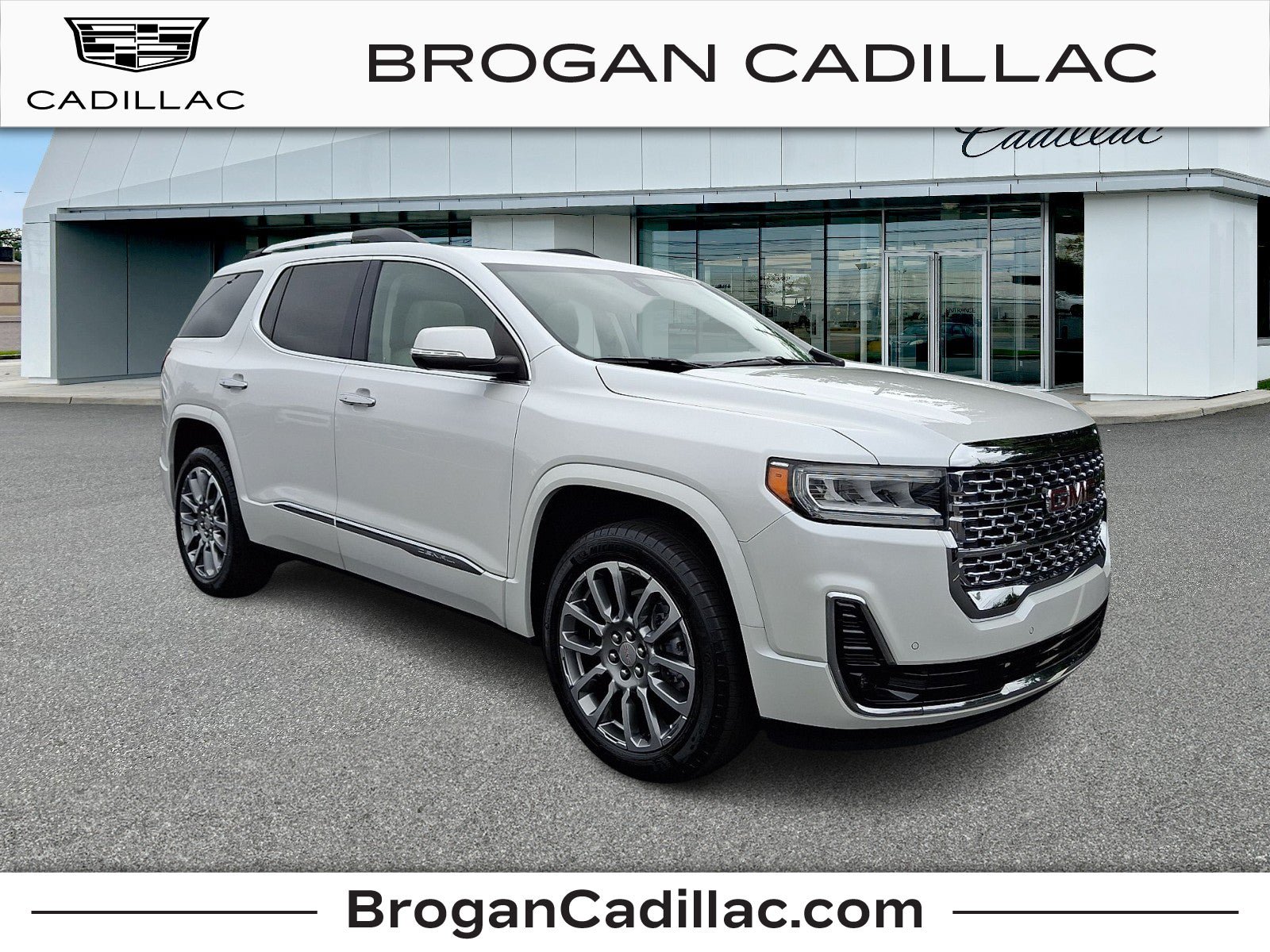 Used 2022 GMC Acadia Denali w/ Denali Ultimate Package FWD image 1