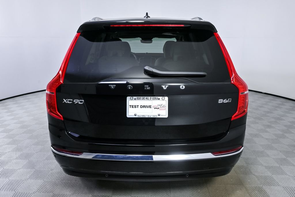 Certified 2024 Volvo XC90 B6 Ultimate w/ Protection Package image 31