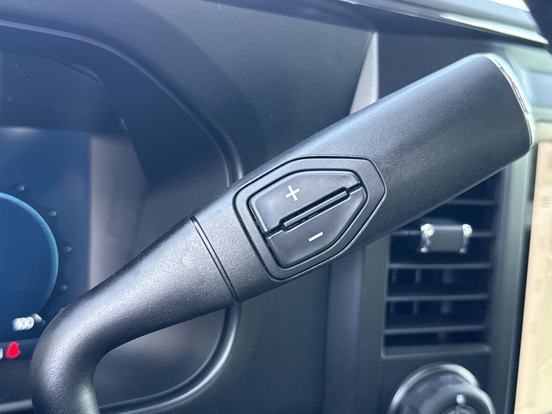 New 2025 Ford F250 Lariat w/ Lariat Ultimate Package image 4