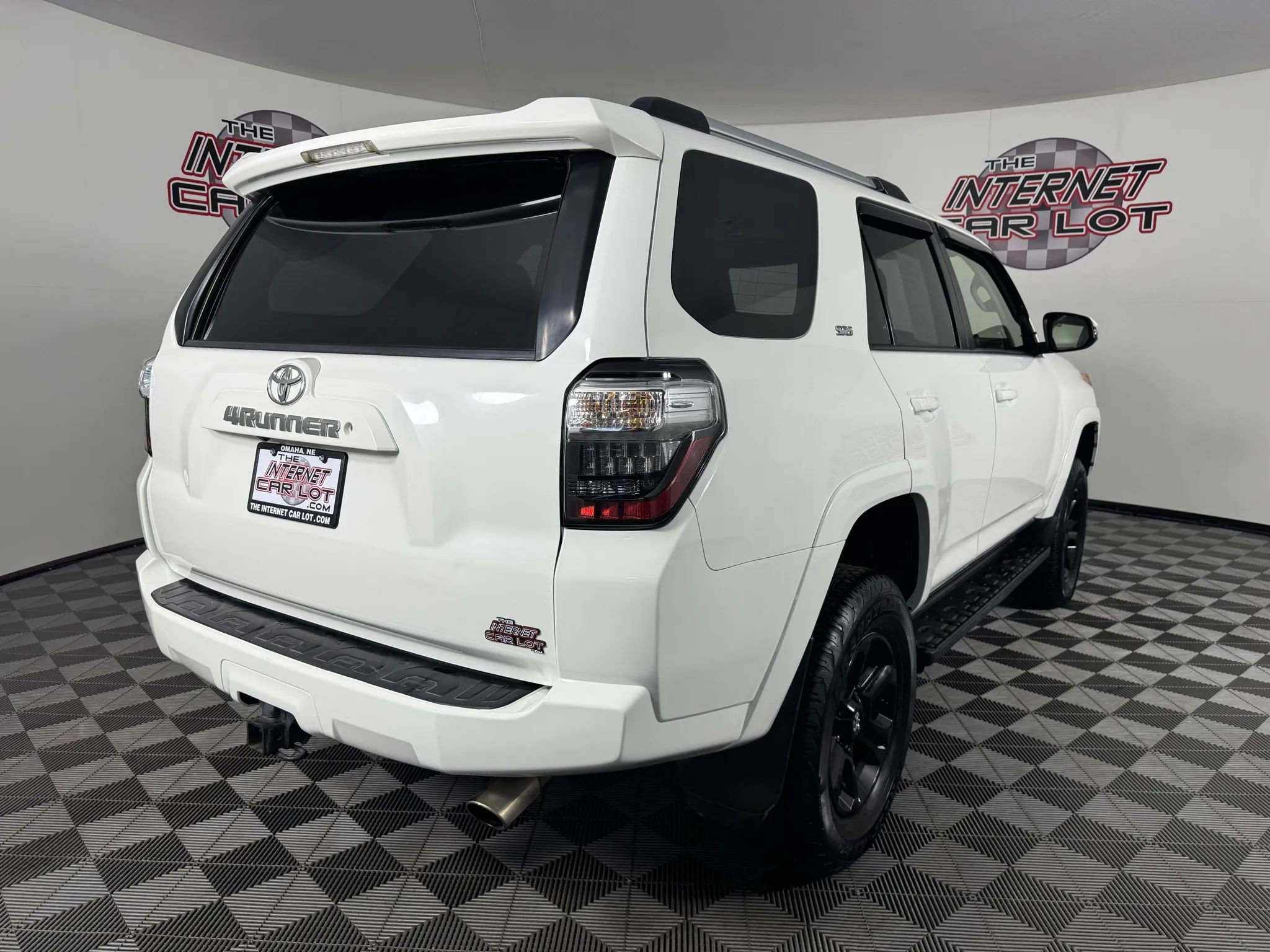 Used 2019 Toyota 4Runner SR5 Premium AWD/4WD image 7