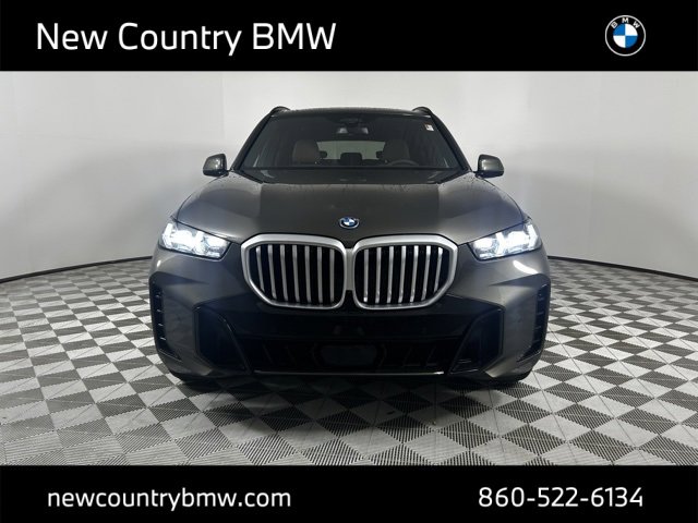 New 2026 BMW X5 xDrive50e image 2