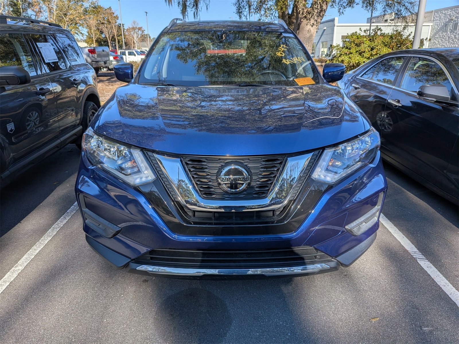 Used 2020 Nissan Rogue SV image 6
