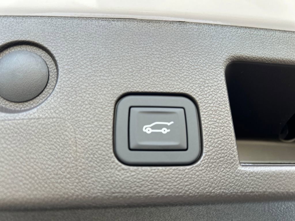 New 2026 GMC Terrain Denali image 38