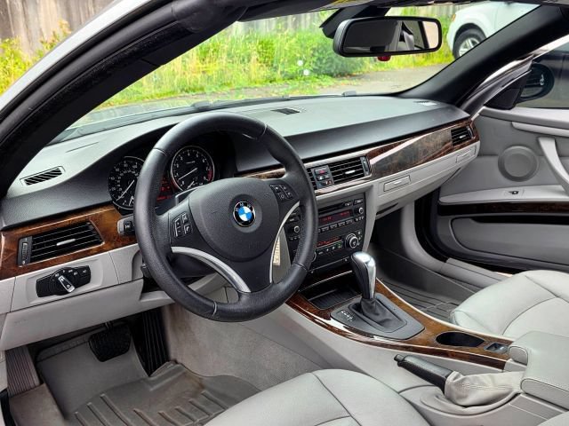 Used 2009 BMW 328i Convertible RWD image 15