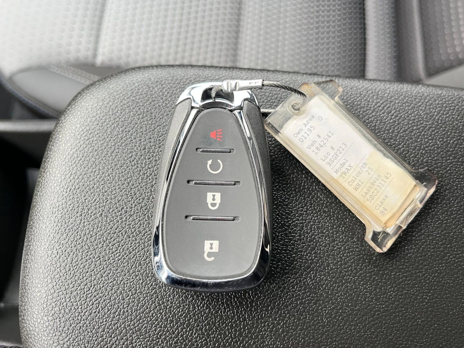 Used 2025 Chevrolet Trax LT image 22