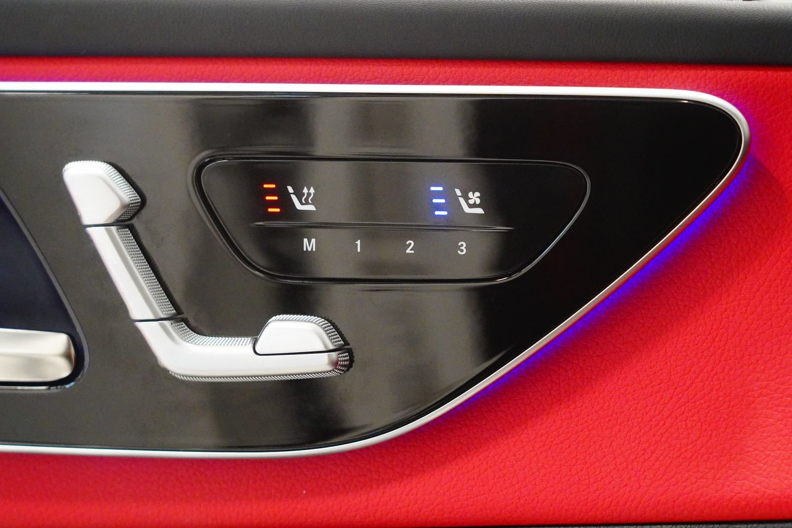 Certified 2026 Mercedes-Benz GLC 43 AMG 4MATIC Coupe image 28